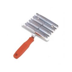 At Bakımı İçin Kare Formlu Çok Sıralı Metal Kaşağı